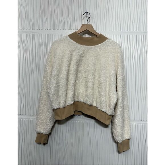 Fabletics Malia Polar Fleece Pullover - Picture 4 of 7